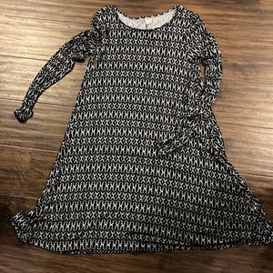 Old Navy lightweight long sleeve dress. Size medium.